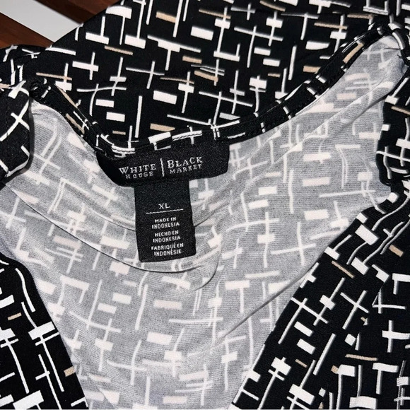 WHBM Crosshatch Print Shell size XL - Picture 5 of 5